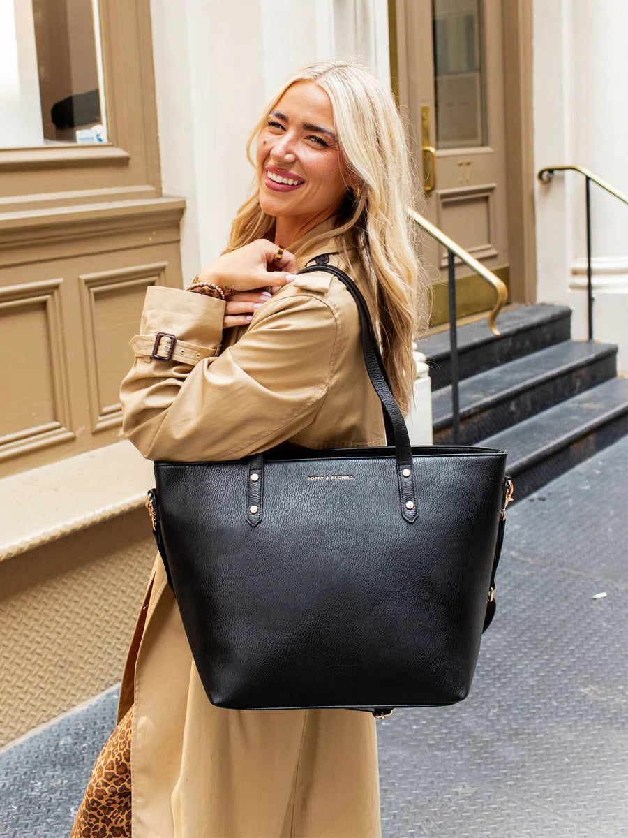 GO-GETTER TOTE BAG